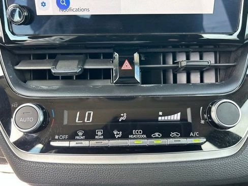 Used 2023 Toyota Corolla LE FWD image 29