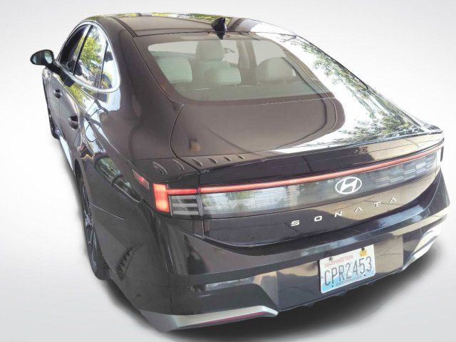 Used 2025 Hyundai Sonata SEL FWD image 3