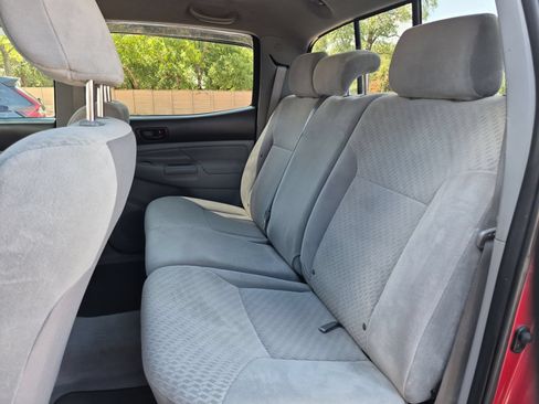 Used 2011 Toyota Tacoma PreRunner w/ SR5 Pkg #2 RWD image 14
