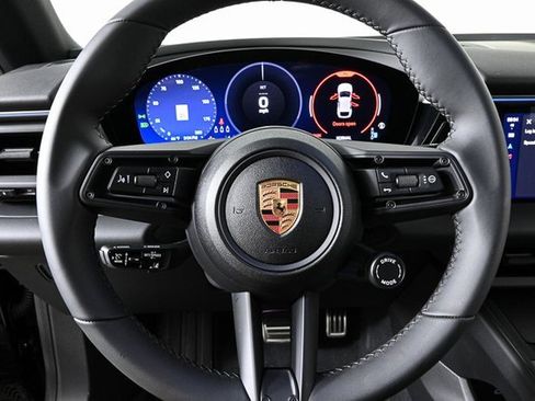 New 2025 Porsche Macan 4S Electric image 9