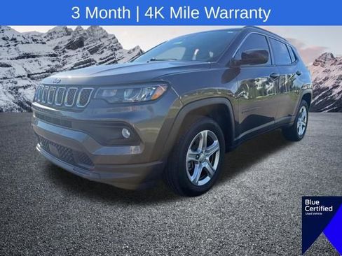 Used 2023 Jeep Compass Latitude AWD/4WD image 2