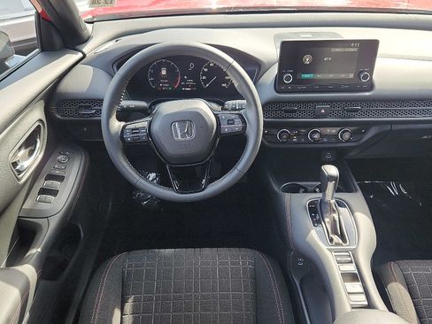 Certified 2024 Honda HR-V Sport image 11