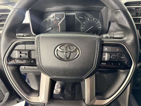Used 2022 Toyota Tundra SR5 w/ SR5 Convenience Package image 15