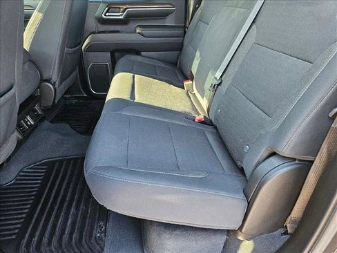Used 2024 Chevrolet Silverado 1500 LT image 18