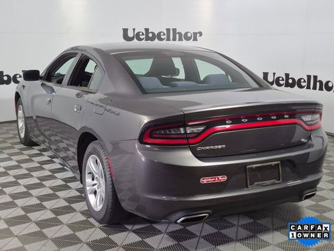 Used 2016 Dodge Charger SE image 5