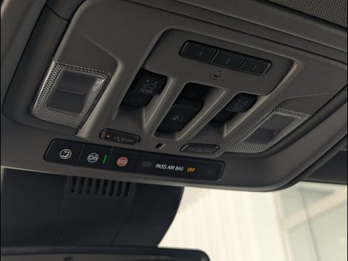 New 2026 GMC Sierra 1500 SLT AWD/4WD image 29