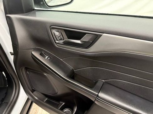 Used 2025 Ford Escape Active image 20