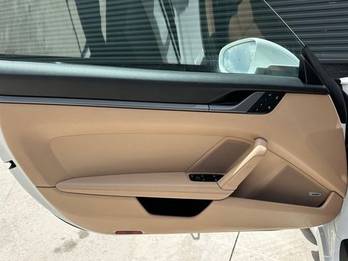Certified 2022 Porsche 911 Carrera 4S AWD/4WD image 16