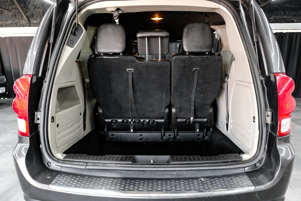 Used 2019 Dodge Grand Caravan SXT FWD image 61