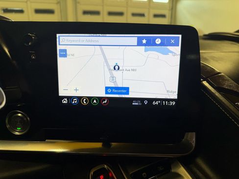 Used 2020 Chevrolet Corvette Stingray Premium Cpe w/ 3LT Preferred Equipment Group image 19