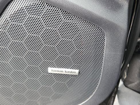 Used 2023 Subaru Ascent Limited w/ Technology Package image 13