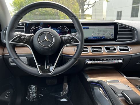 Certified 2025 Mercedes-Benz GLE 350 4MATIC image 30