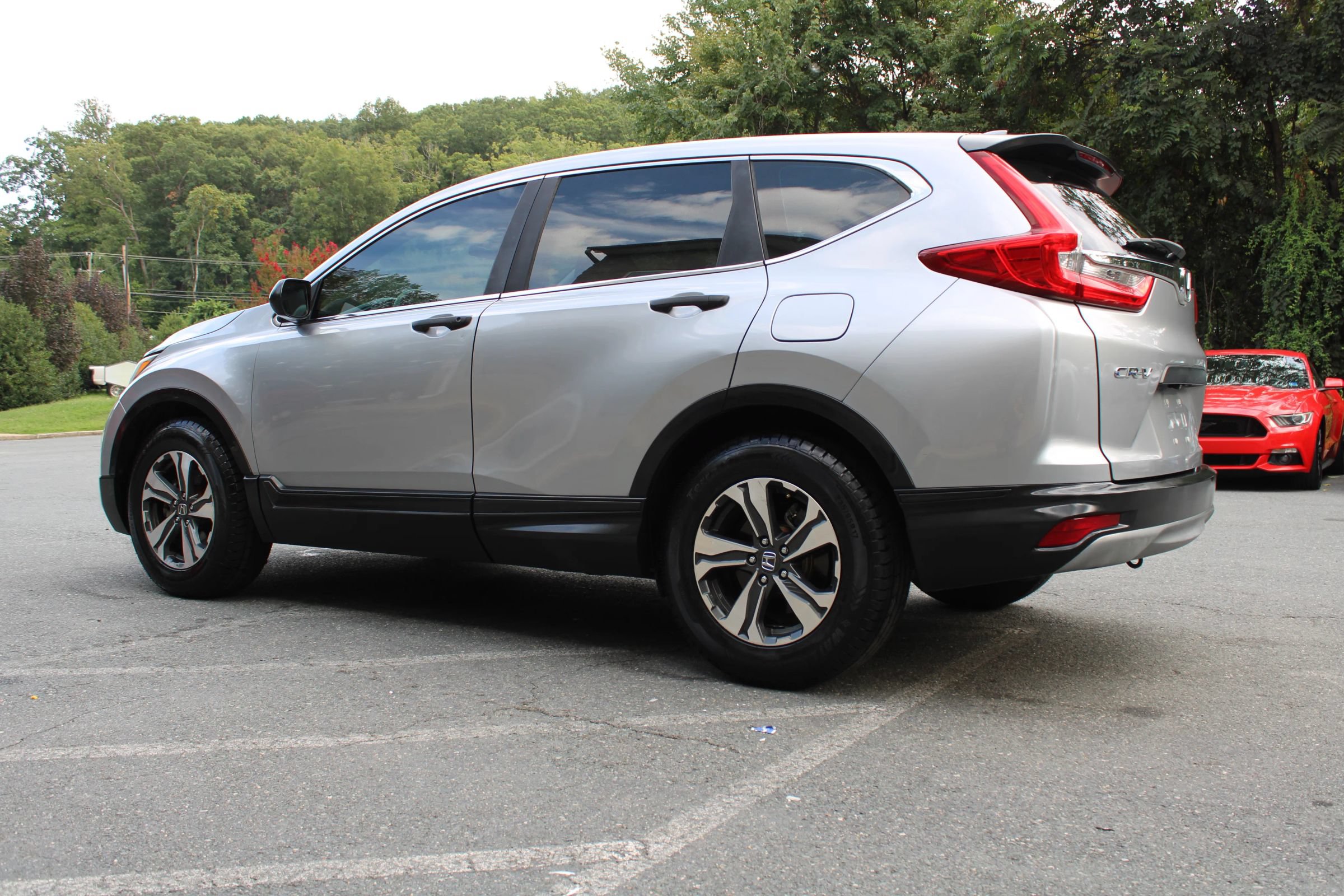 Used 2019 Honda CR-V LX image 5