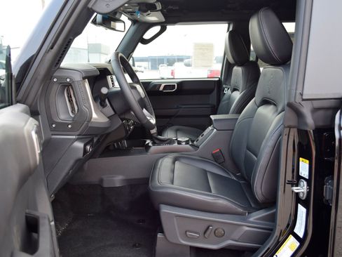 New 2026 Ford Bronco Outer Banks image 18