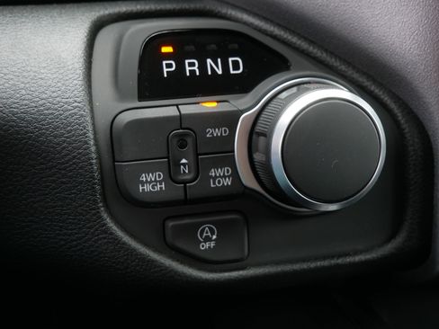 New 2026 RAM 1500 Express AWD/4WD image 9