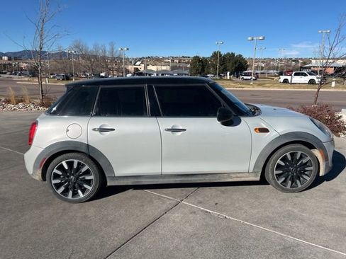 Used 2017 MINI Cooper 4-Door Hardtop image 22