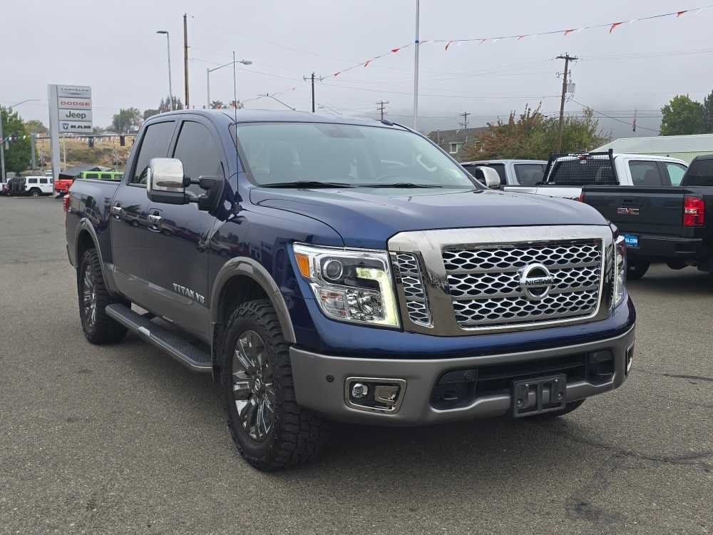 Used 2018 Nissan Titan Platinum Reserve w/ Platinum Utility Package AWD/4WD image 4