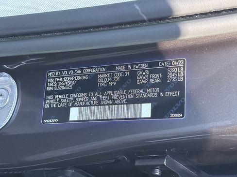 Certified 2023 Volvo XC60 B5 Plus w/ Protection Package Premier FWD image 37