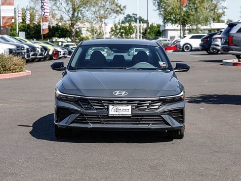 New 2026 Hyundai Elantra Sport image 7
