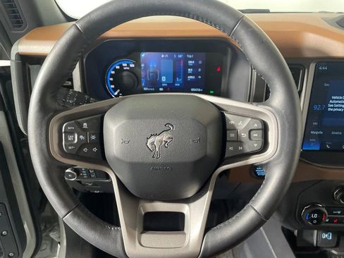 Used 2024 Ford Bronco Outer Banks w/ Sasquatch Package AWD/4WD image 13