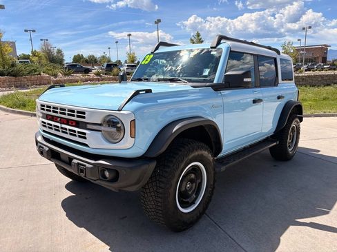 Used 2023 Ford Bronco Heritage Edition AWD/4WD image 3