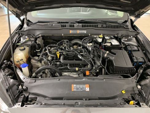 Used 2018 Ford Fusion SE w/ Equipment Group 201A image 39