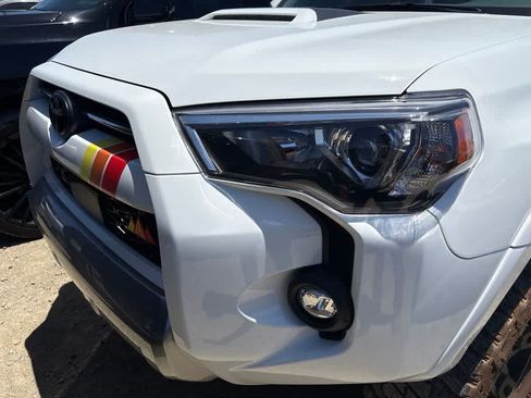 Used 2024 Toyota 4Runner TRD Off-Road Premium w/ Off Road Premium Plus Package AWD/4WD image 2