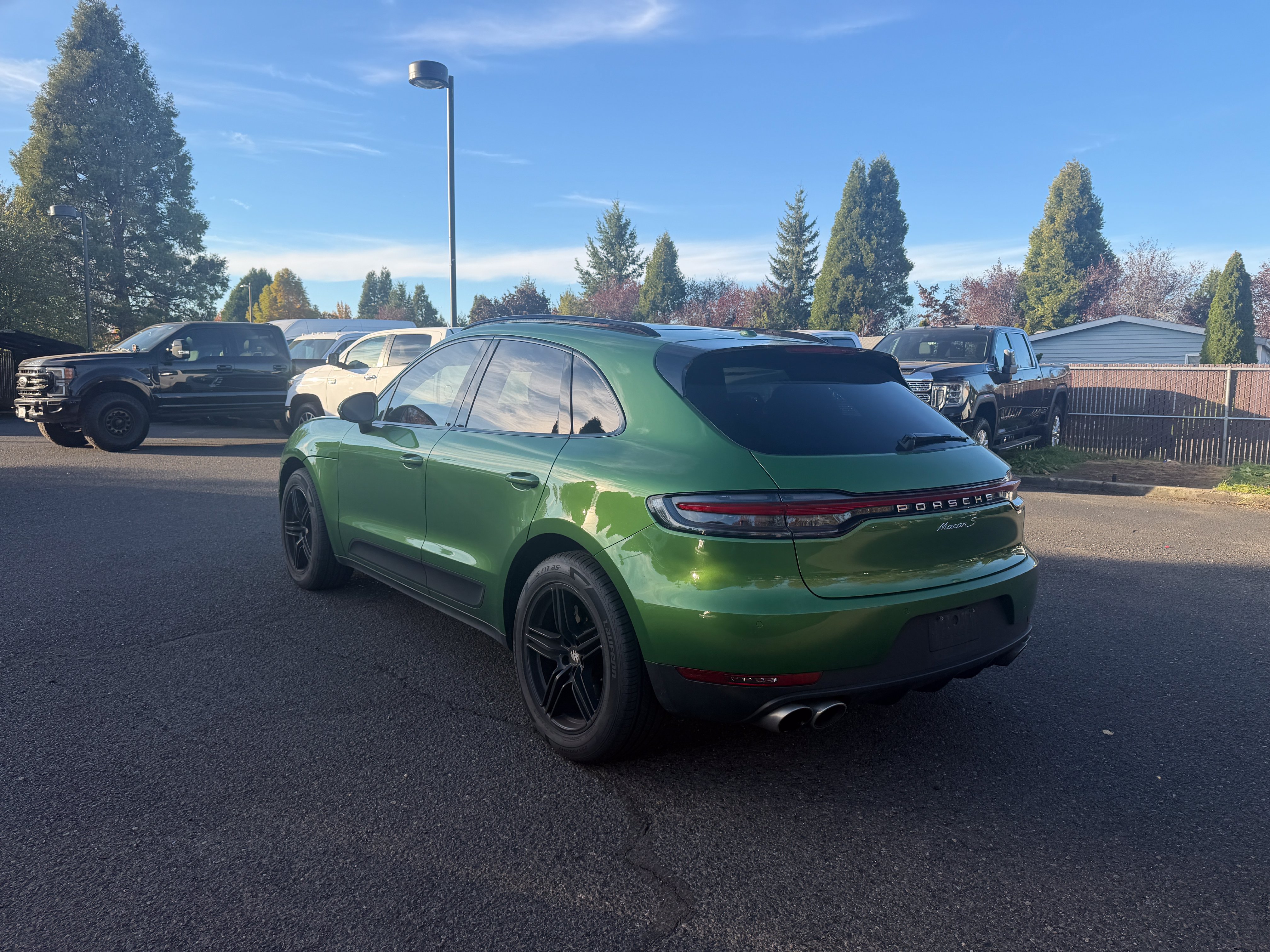 Used 2020 Porsche Macan S AWD/4WD image 3