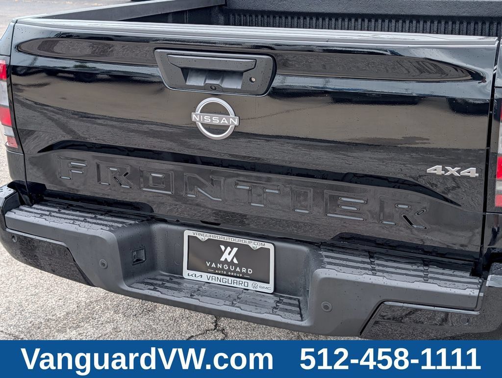 Used 2026 Nissan Frontier SV AWD/4WD image 8