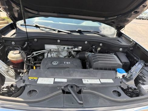 Used 2020 Volkswagen Atlas Cross Sport SEL AWD/4WD image 24