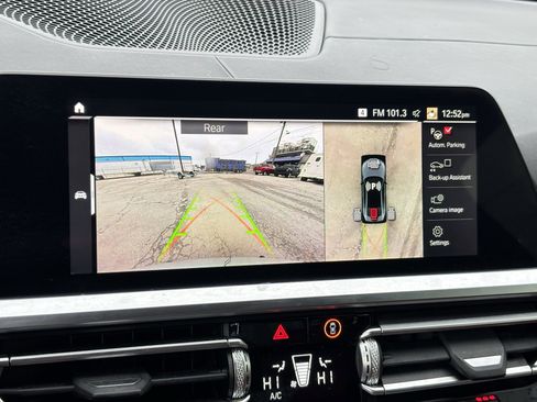 Used 2023 BMW M4 xDrive Competition image 7