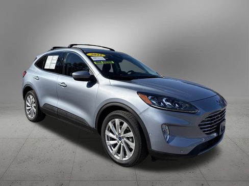 Certified 2022 Ford Escape Titanium w/ Titanium Elite Package image 6