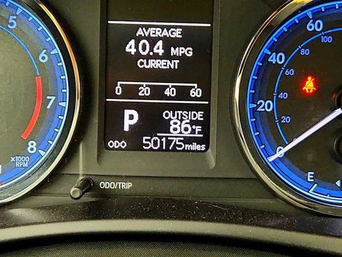 Used 2019 Toyota Corolla LE w/ LE Premium Package w/Moonroof FWD image 17