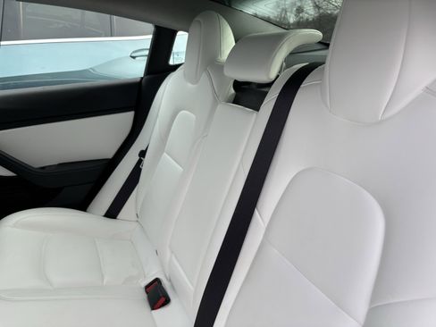 Used 2019 Tesla Model 3 Performance image 32