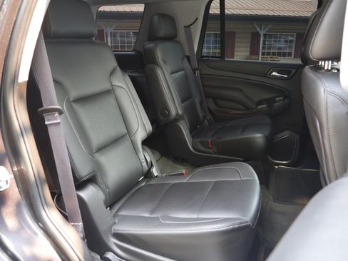 Used 2015 GMC Yukon SLT AWD/4WD image 29