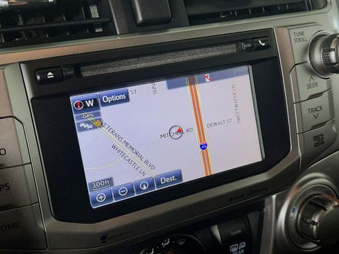 Used 2017 Toyota 4Runner SR5 image 21