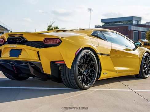 Used 2026 Lamborghini Temerario AWD/4WD image 8