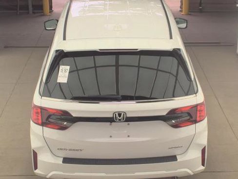 Used 2025 Honda Odyssey Sport-L image 9