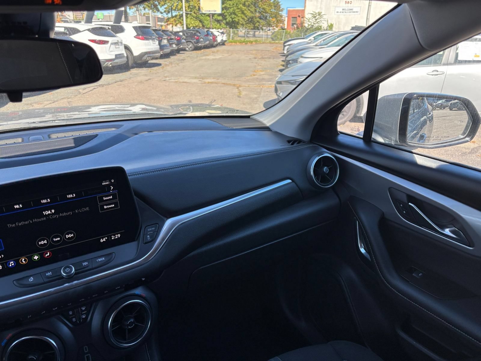 Used 2026 Chevrolet Blazer LT FWD image 33