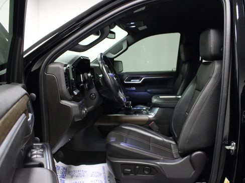 Used 2022 Chevrolet Silverado 1500 High Country AWD/4WD image 12