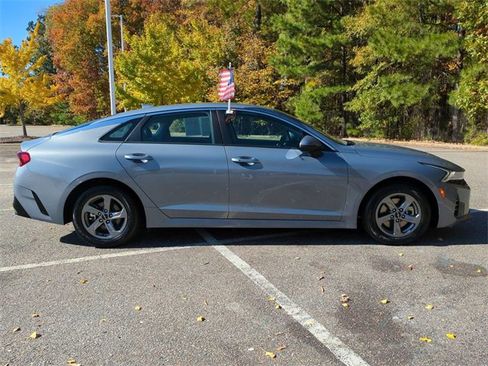 Used 2023 Kia K5 LXS image 3