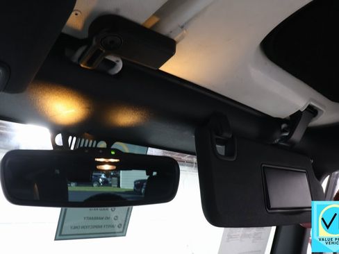 Used 2016 Jeep Wrangler Unlimited Rubicon w/ Max Tow Package image 13