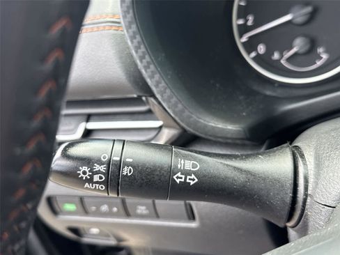 Used 2020 Nissan Sentra SR w/ Premium Package FWD image 24