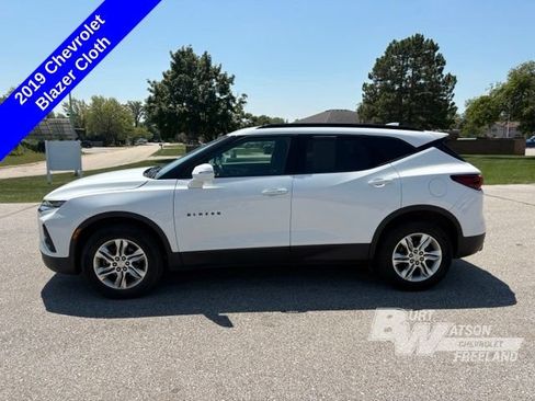 Used 2019 Chevrolet Blazer LT FWD image 3