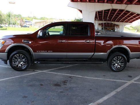 Used 2018 Nissan Titan Platinum Reserve w/ Platinum Utility Package AWD/4WD image 1