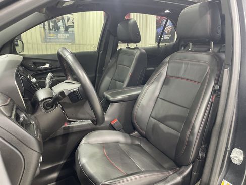Used 2022 Chevrolet Equinox RS w/ RS Leather Package image 11