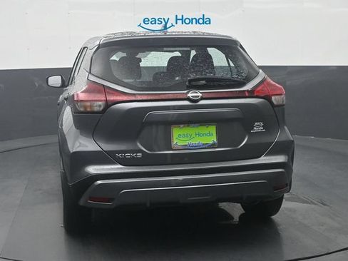 Used 2024 Nissan Kicks S FWD image 6