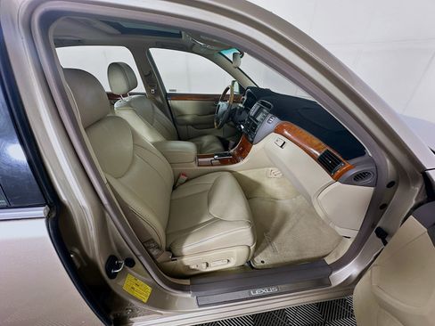 Used 2006 Lexus LS 430 RWD image 29
