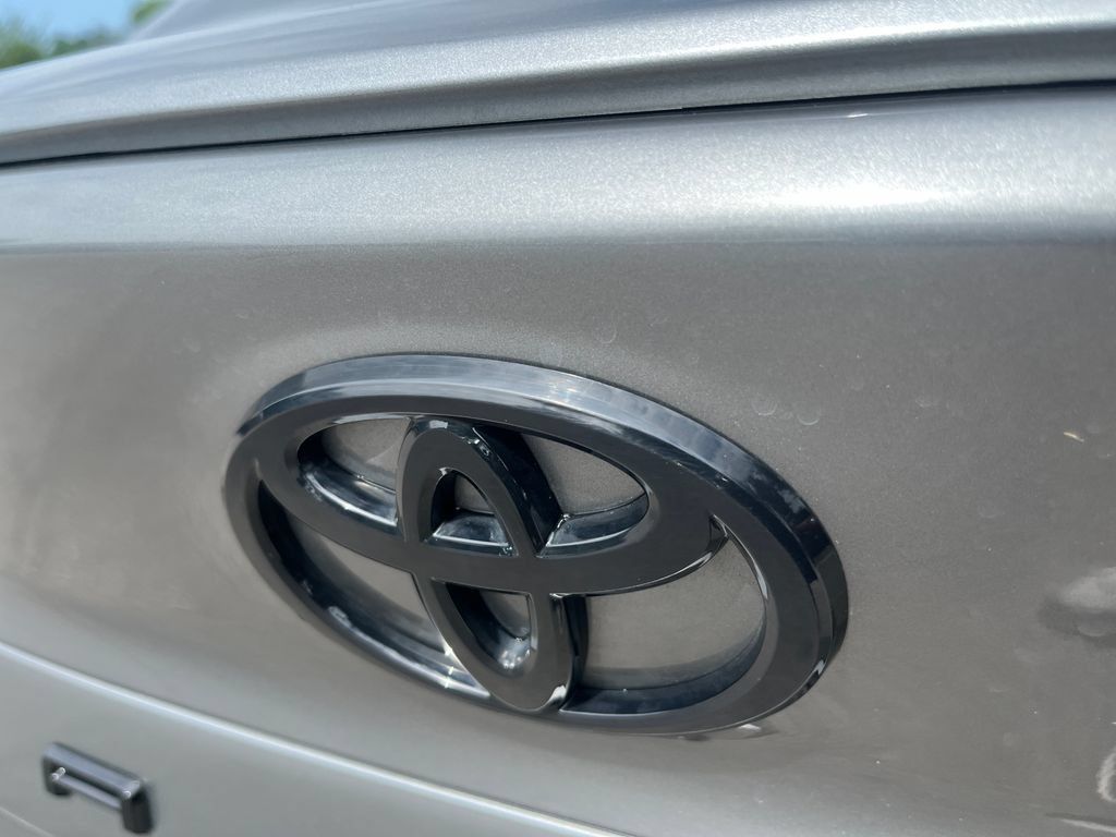 Used 2026 Toyota Camry SE FWD image 40