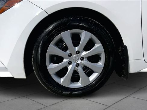 Used 2024 Toyota Corolla LE image 11